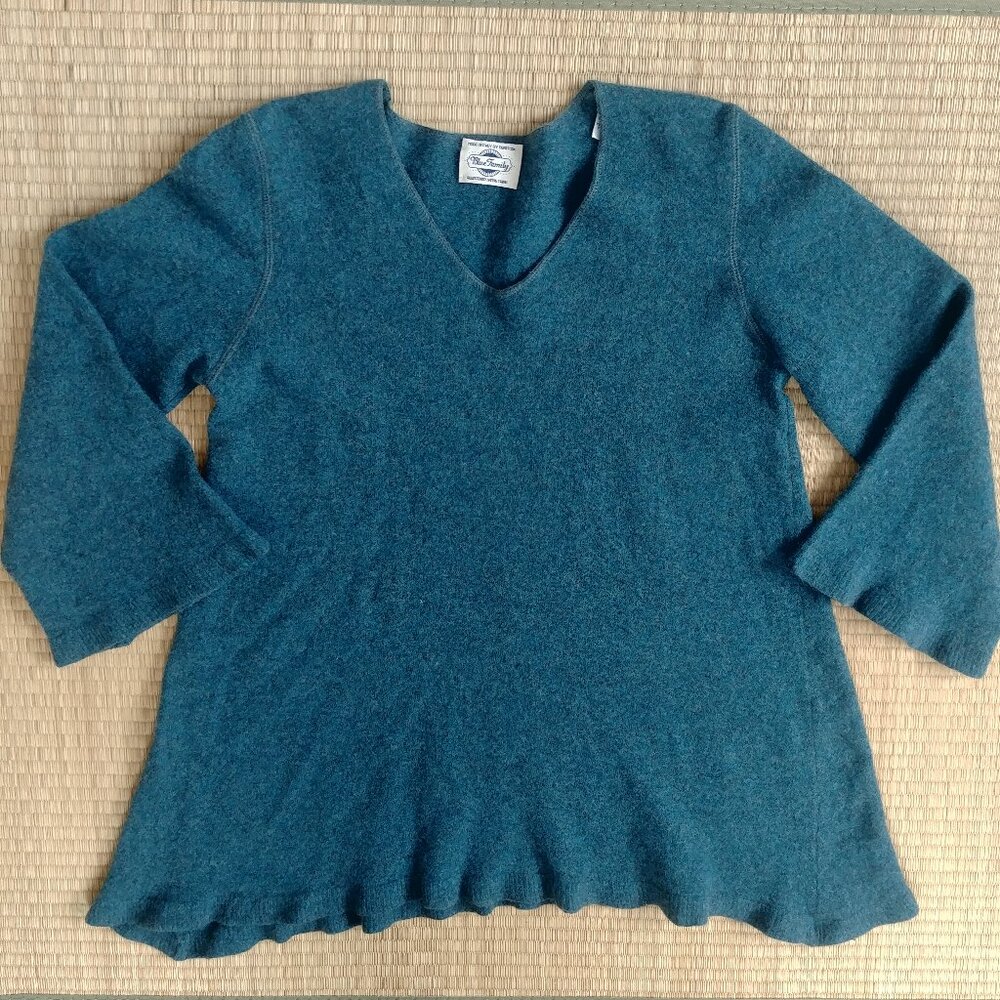 Vintage Benetton Medium made in Italy pure new wool blue sweater swing top